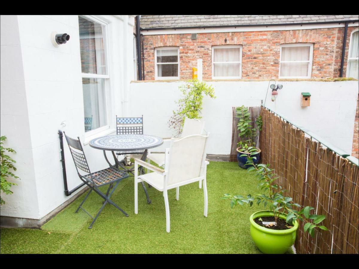 Gillygate Holiday Apartment York Exterior foto